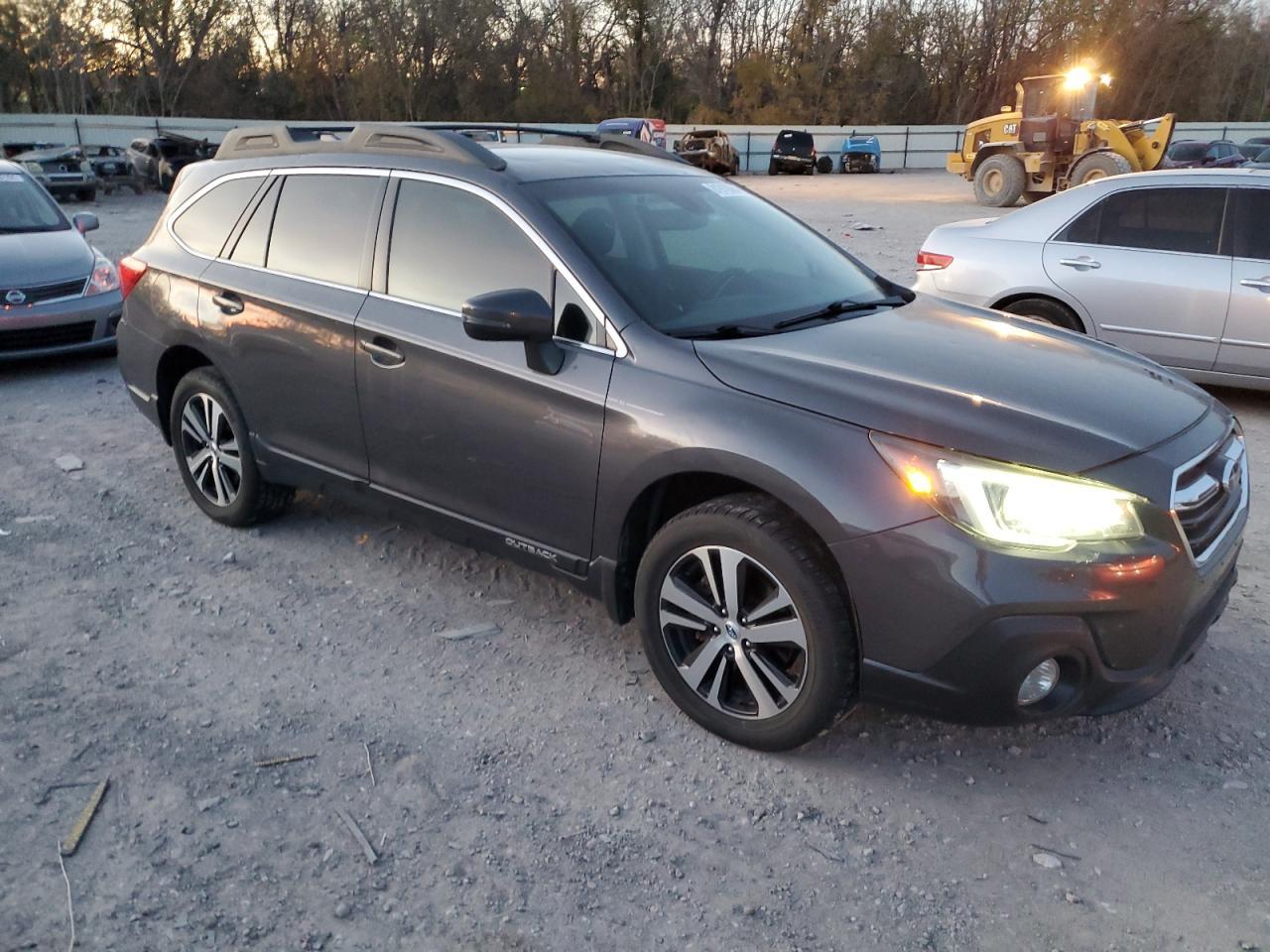 2018 SUBARU OUTBACK 3. - Image 4