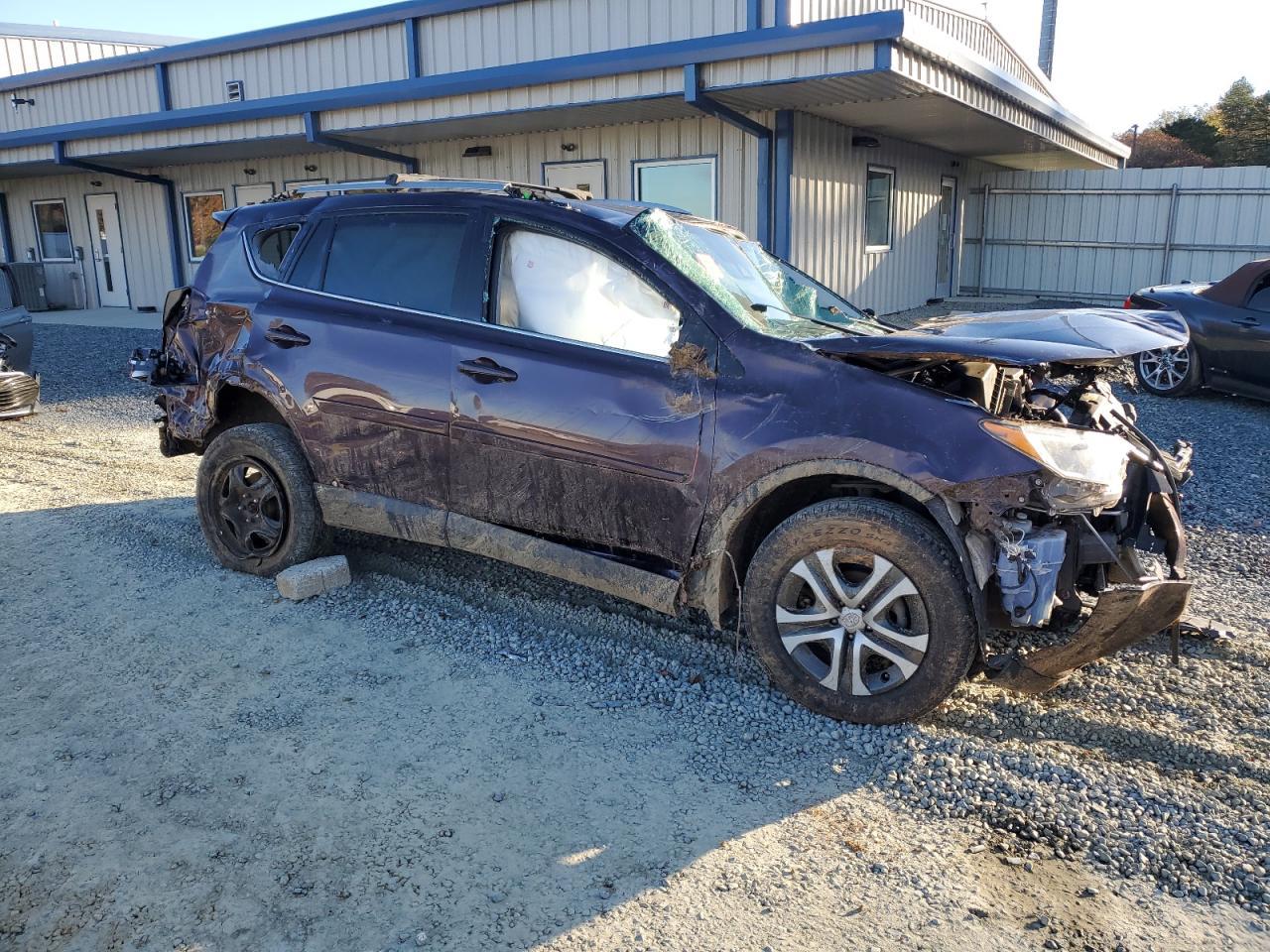 2018 TOYOTA RAV4 LE - Image 4