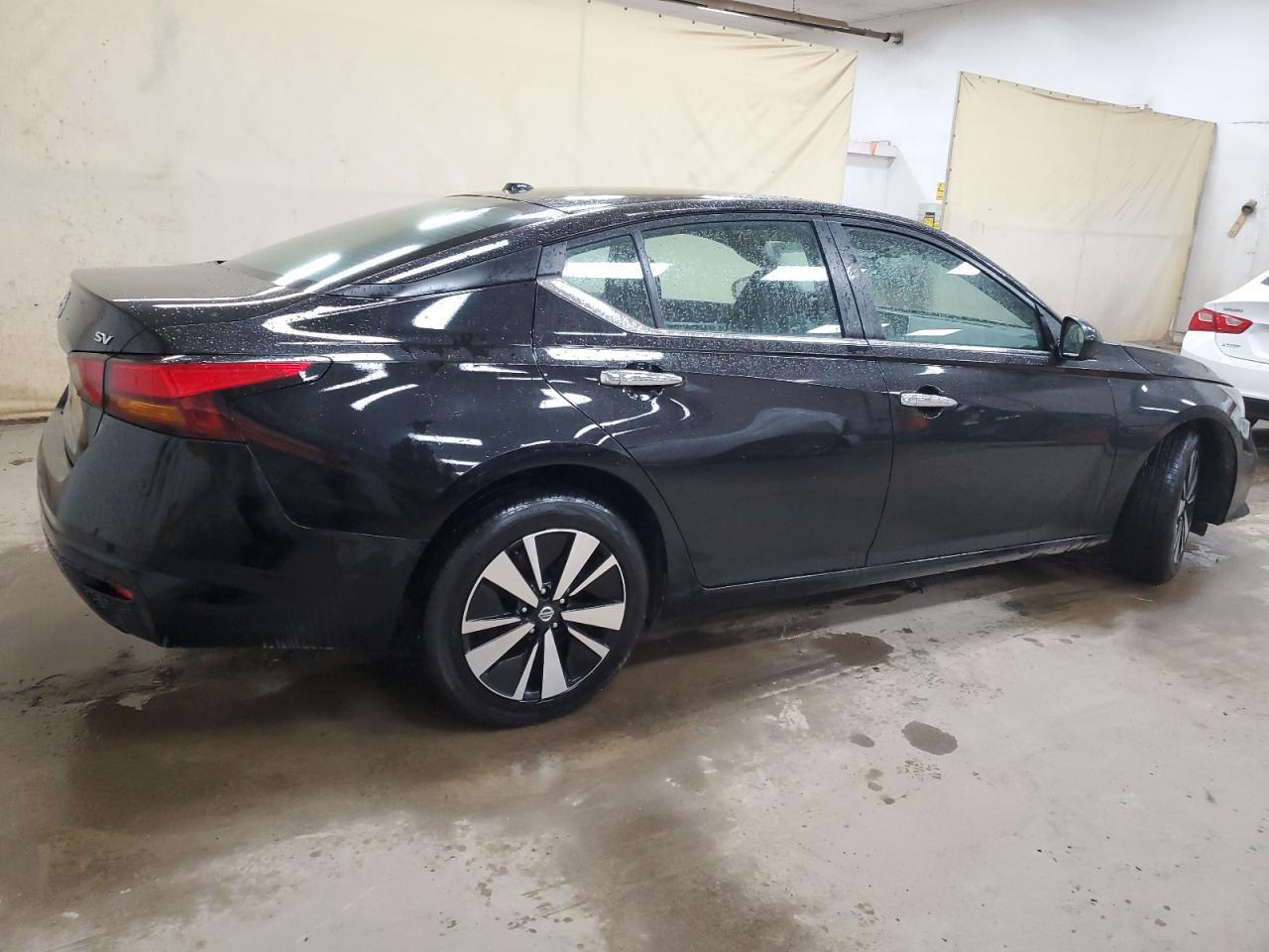 2022 NISSAN ALTIMA SV - Фото 3