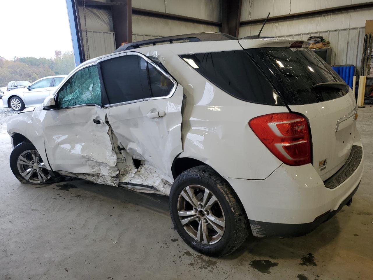 2016 CHEVROLET EQUINOX LT - Image 2