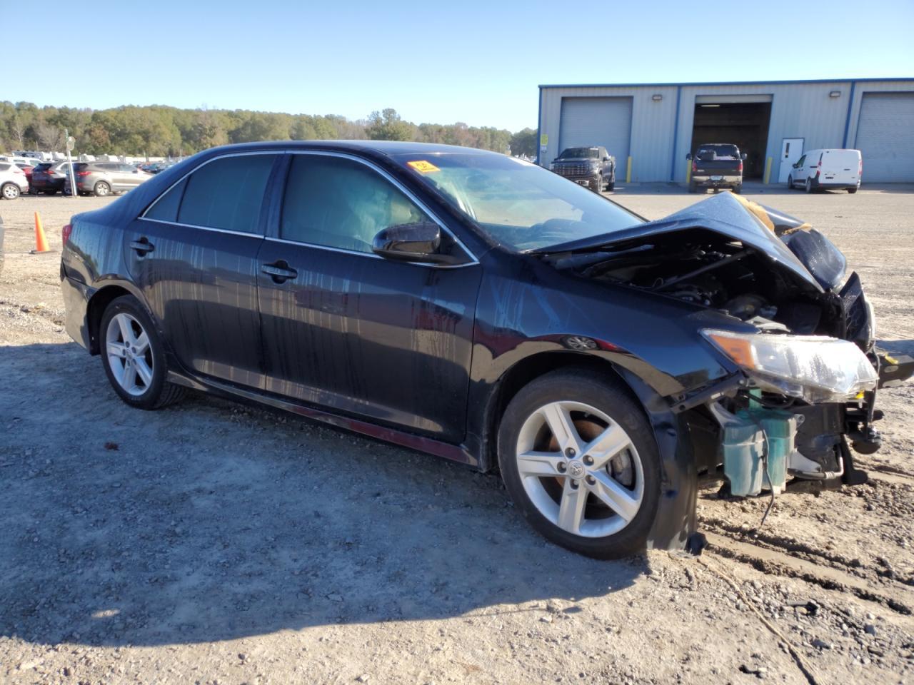2013 TOYOTA CAMRY L - Фото 4
