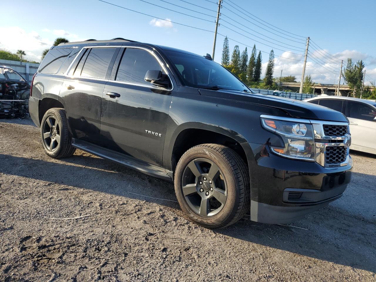 2019 CHEVROLET TAHOE C150 - Фото 4