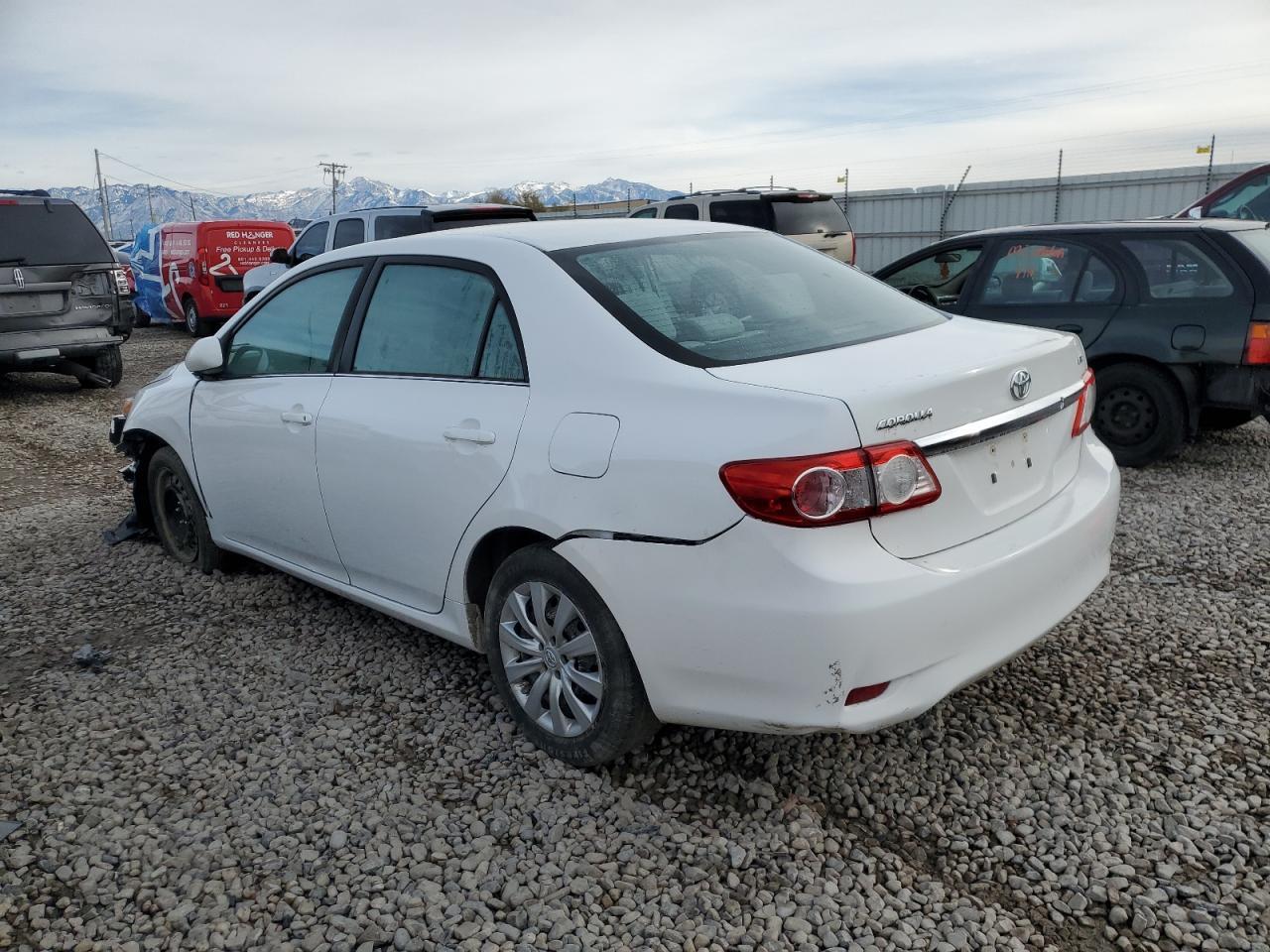 2013 TOYOTA COROLLA BA - Фото 2