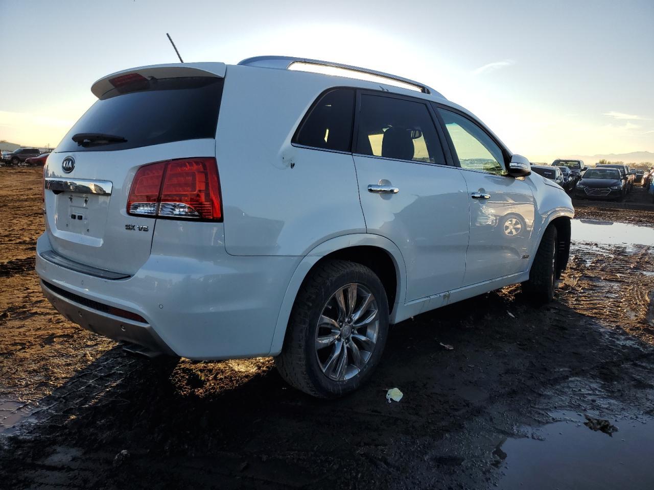 2012 KIA SORENTO SX - Image 3