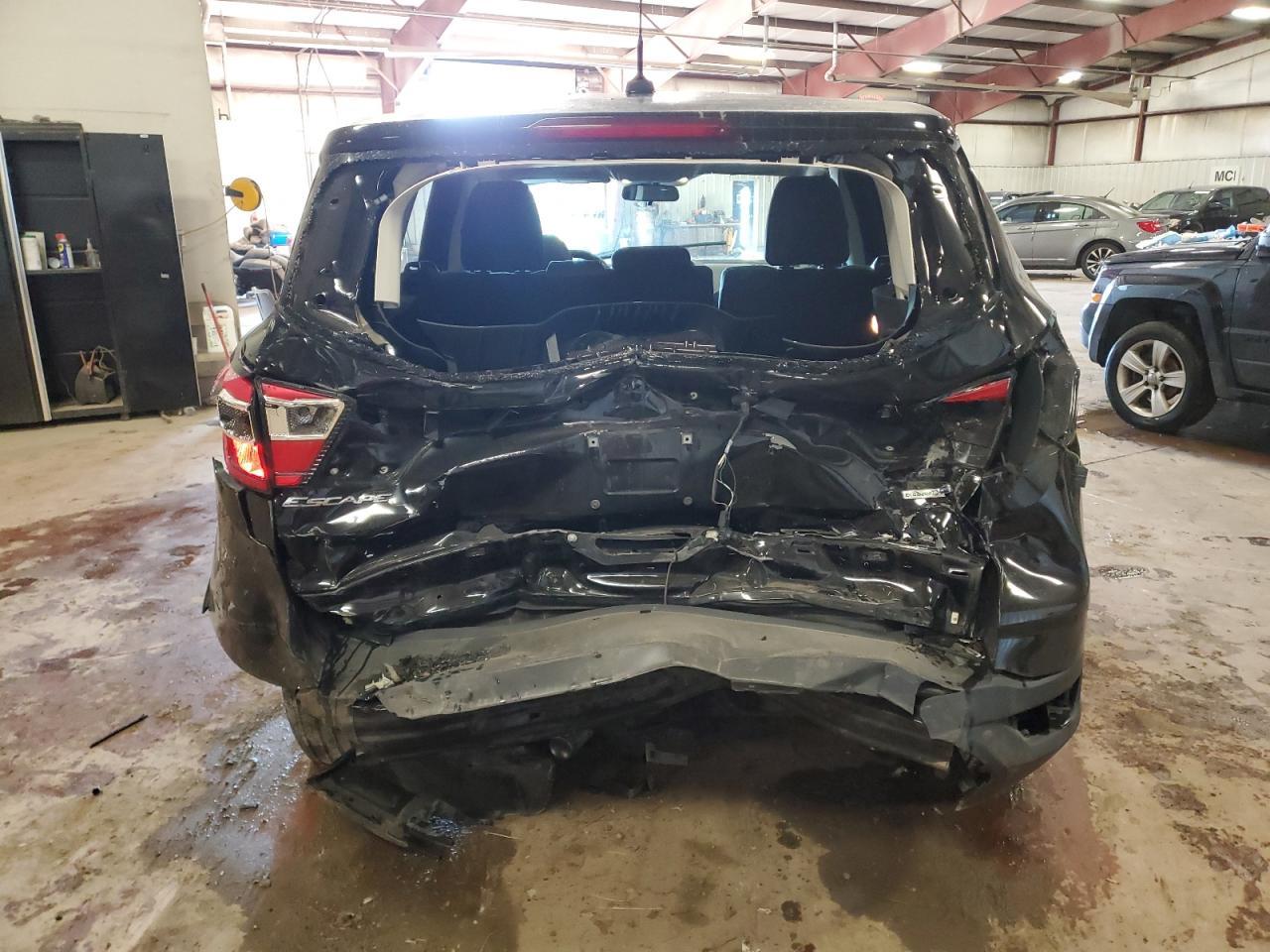 2017 FORD ESCAPE SE - Фото 6