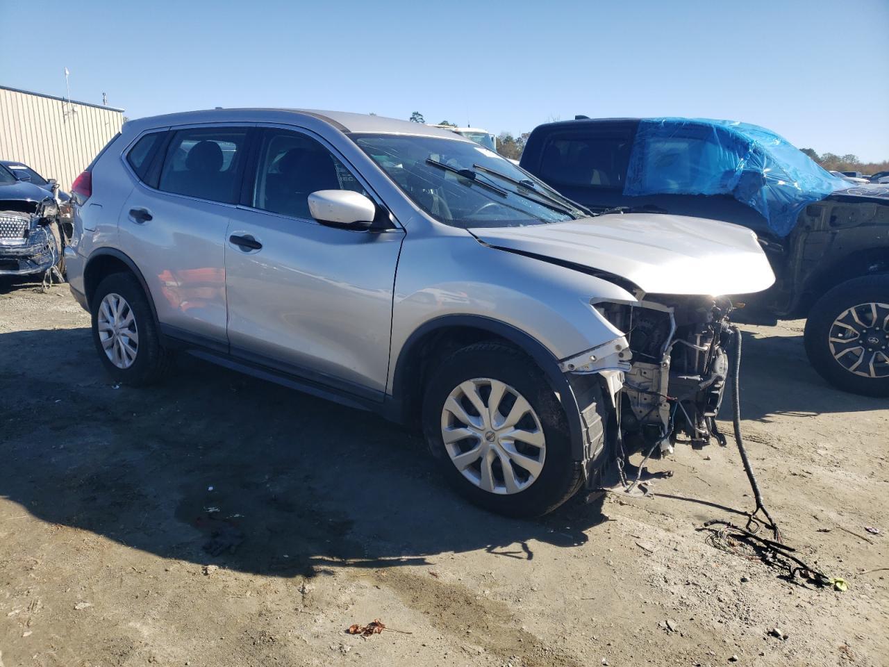 2017 NISSAN ROGUE S - Фото 4