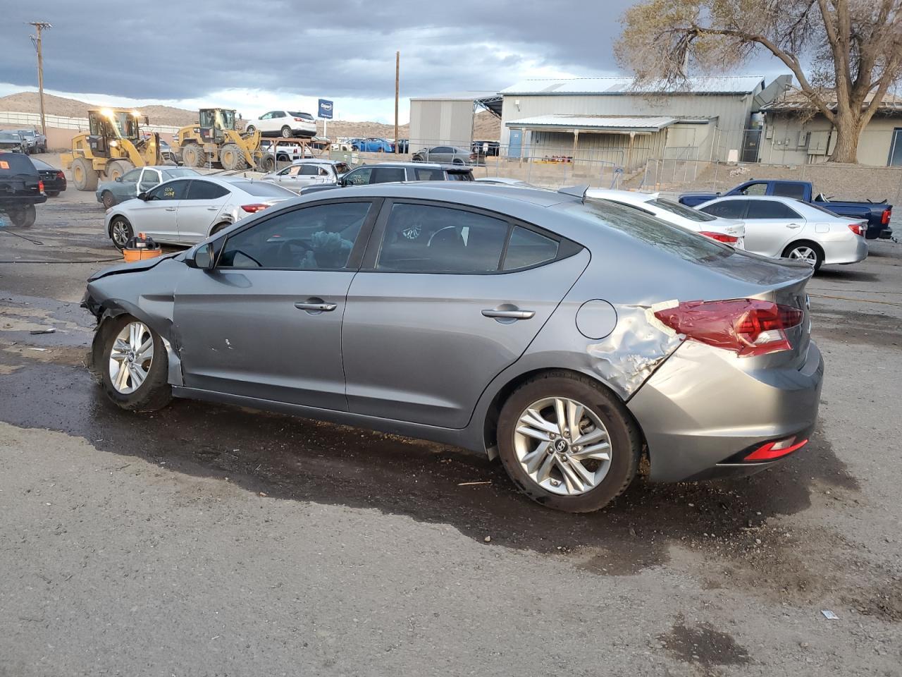 2019 HYUNDAI ELANTRA SE - Image 2