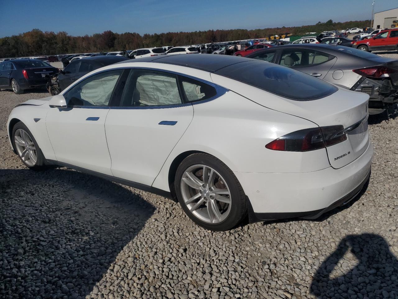 2015 TESLA MODEL S 70 - Image 2