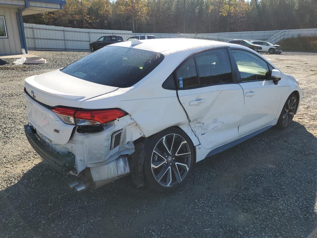 2022 TOYOTA COROLLA SE - Фото 3