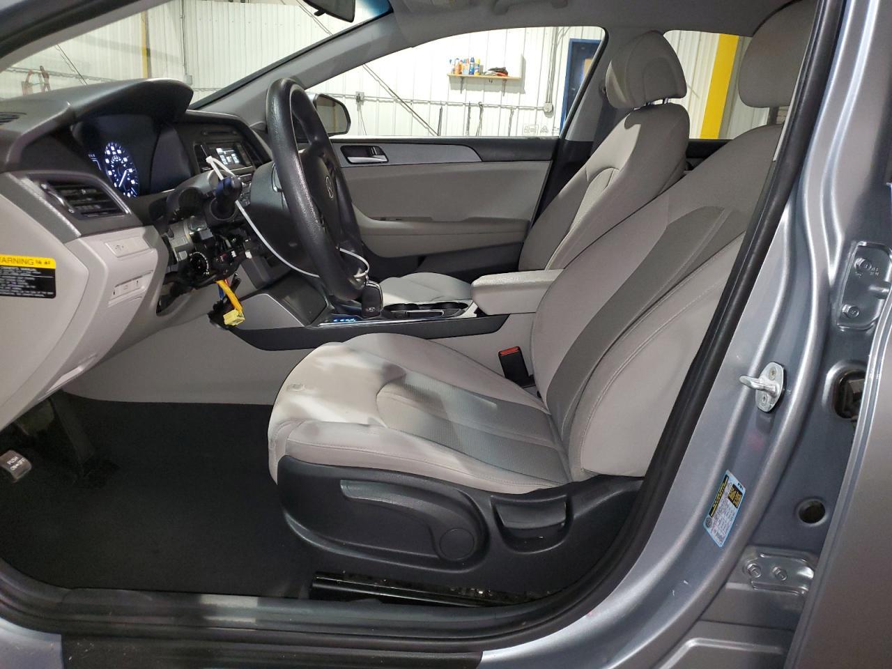 2017 HYUNDAI SONATA SE - Фото 7