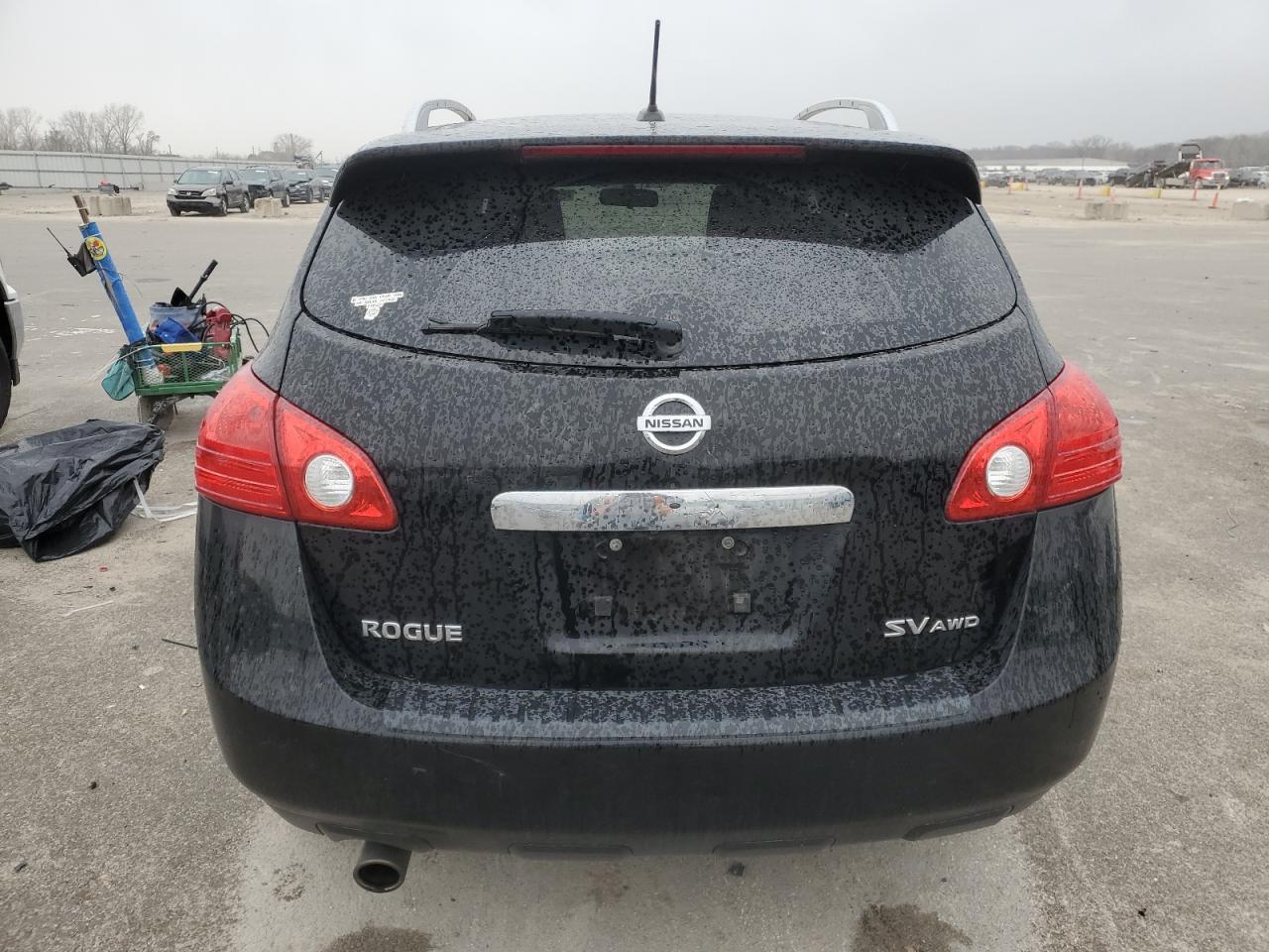 2013 NISSAN ROGUE S - Image 6