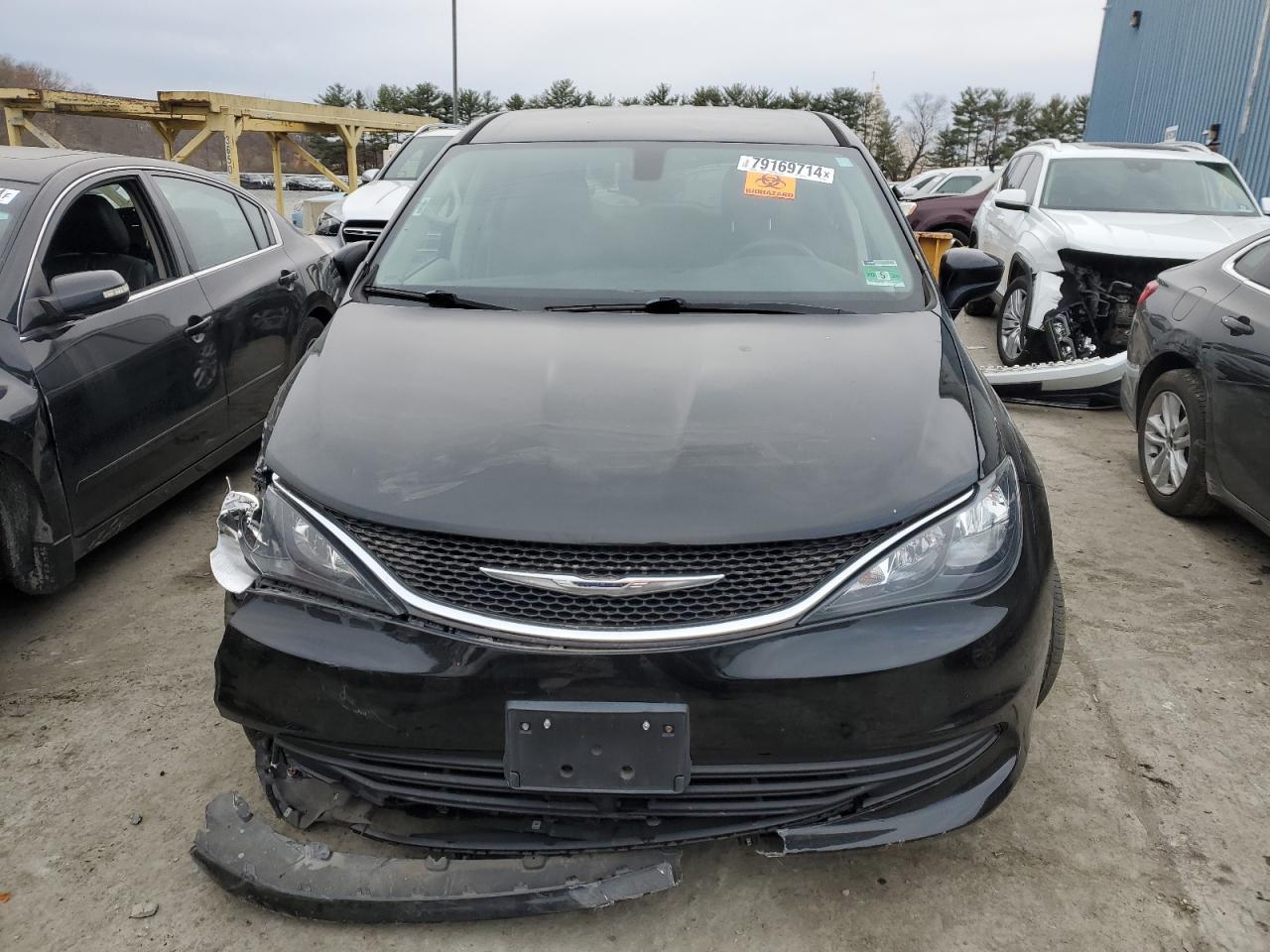 2017 CHRYSLER PACIFICA T - Image 5