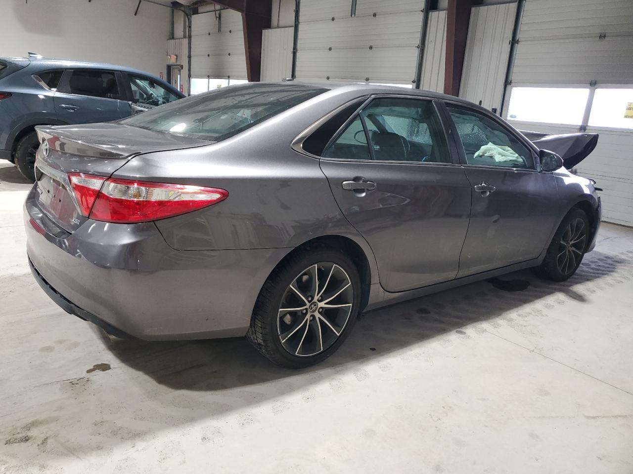 2017 TOYOTA CAMRY LE - Фото 3