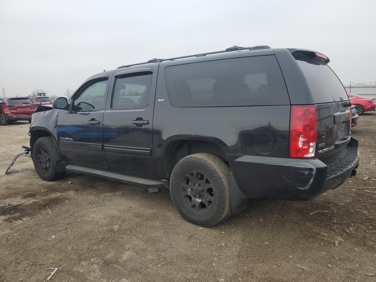 2012 GMC YUKON XL K - Image 2