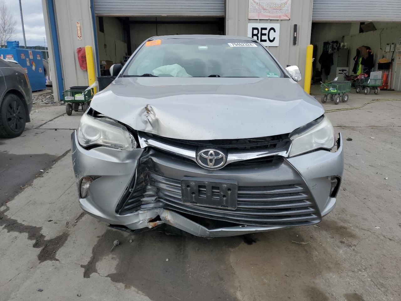 2017 TOYOTA CAMRY LE - Image 5