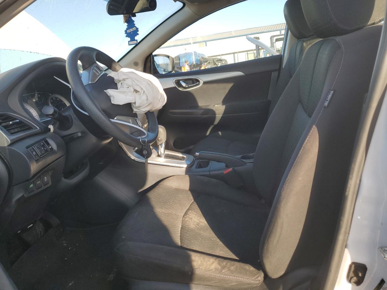 2013 NISSAN SENTRA S - Фото 7