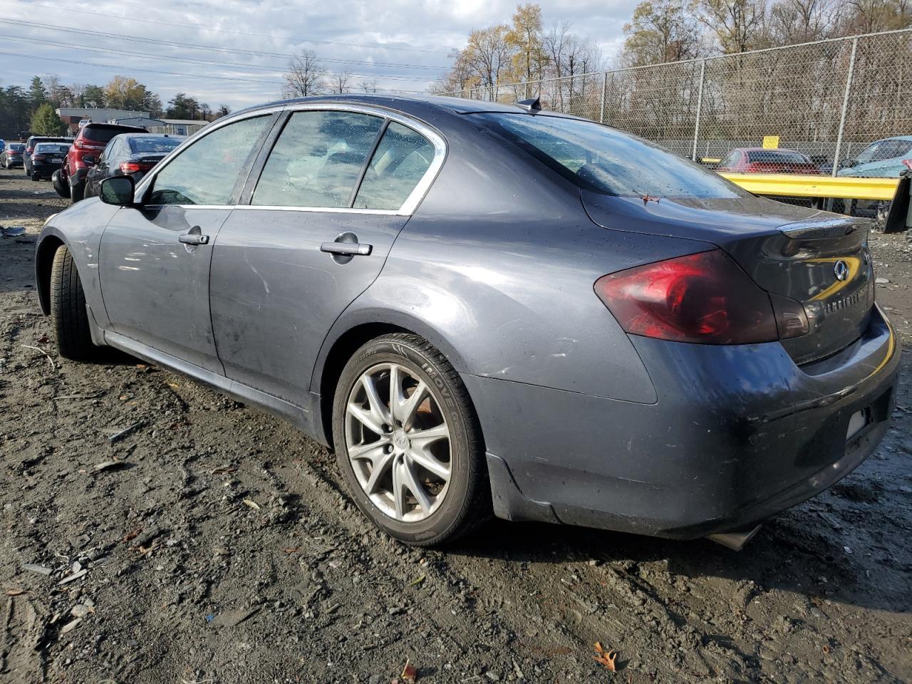 2011 INFINITI G37 - Image 2