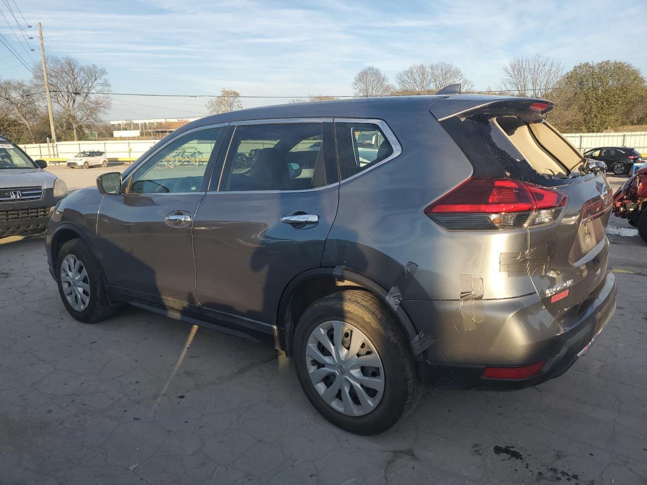2018 NISSAN ROGUE S - Фото 2