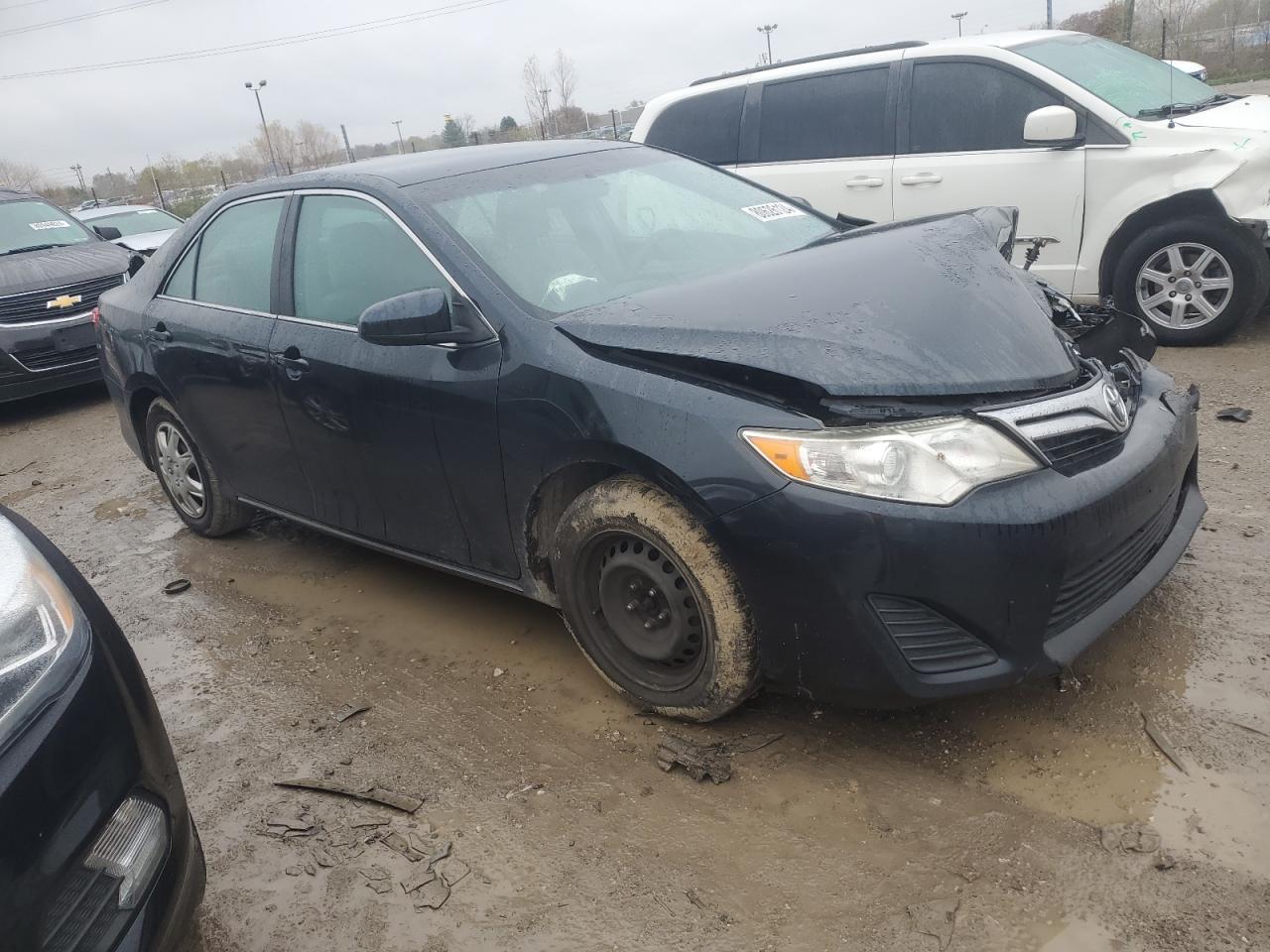 2013 TOYOTA CAMRY L - Фото 4