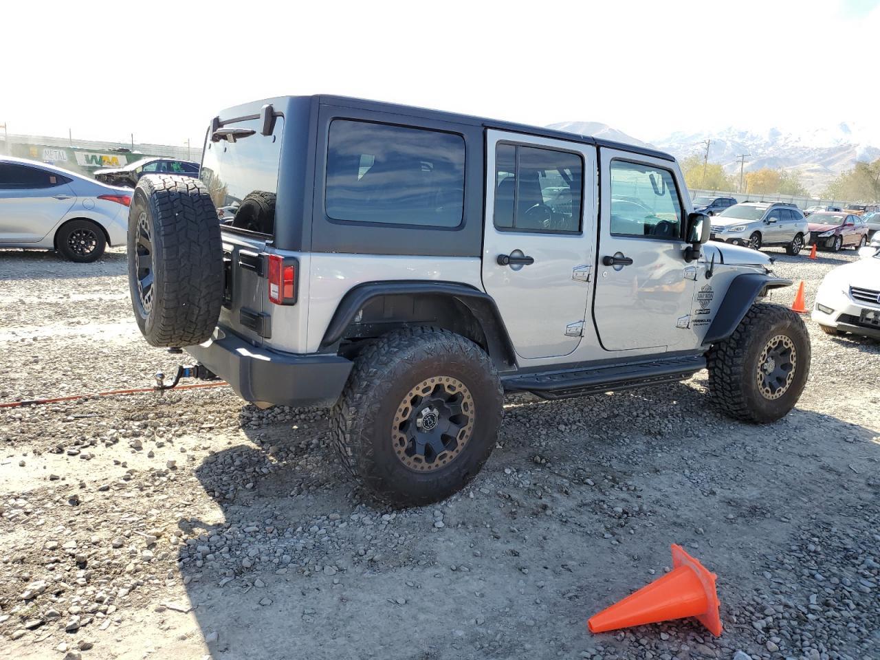 2015 JEEP WRANGLER U - Image 3
