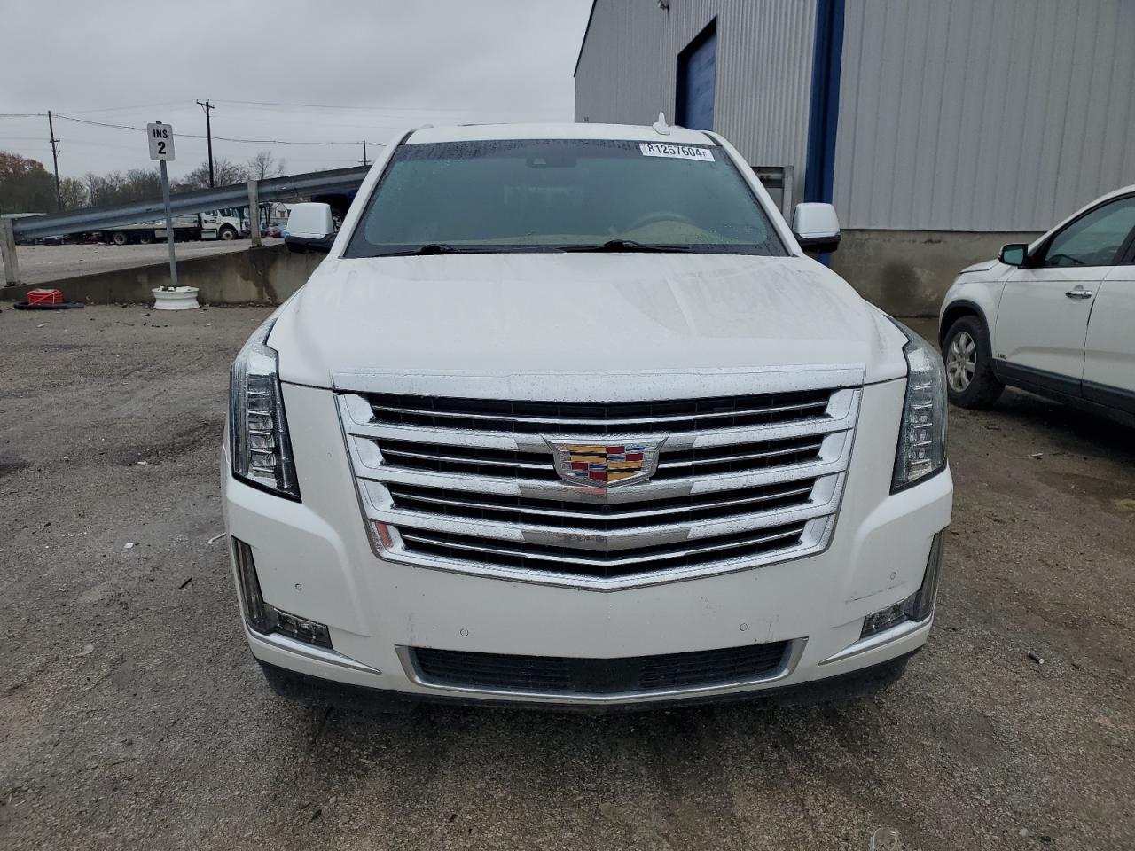 2017 CADILLAC ESCALADE E - Фото 5