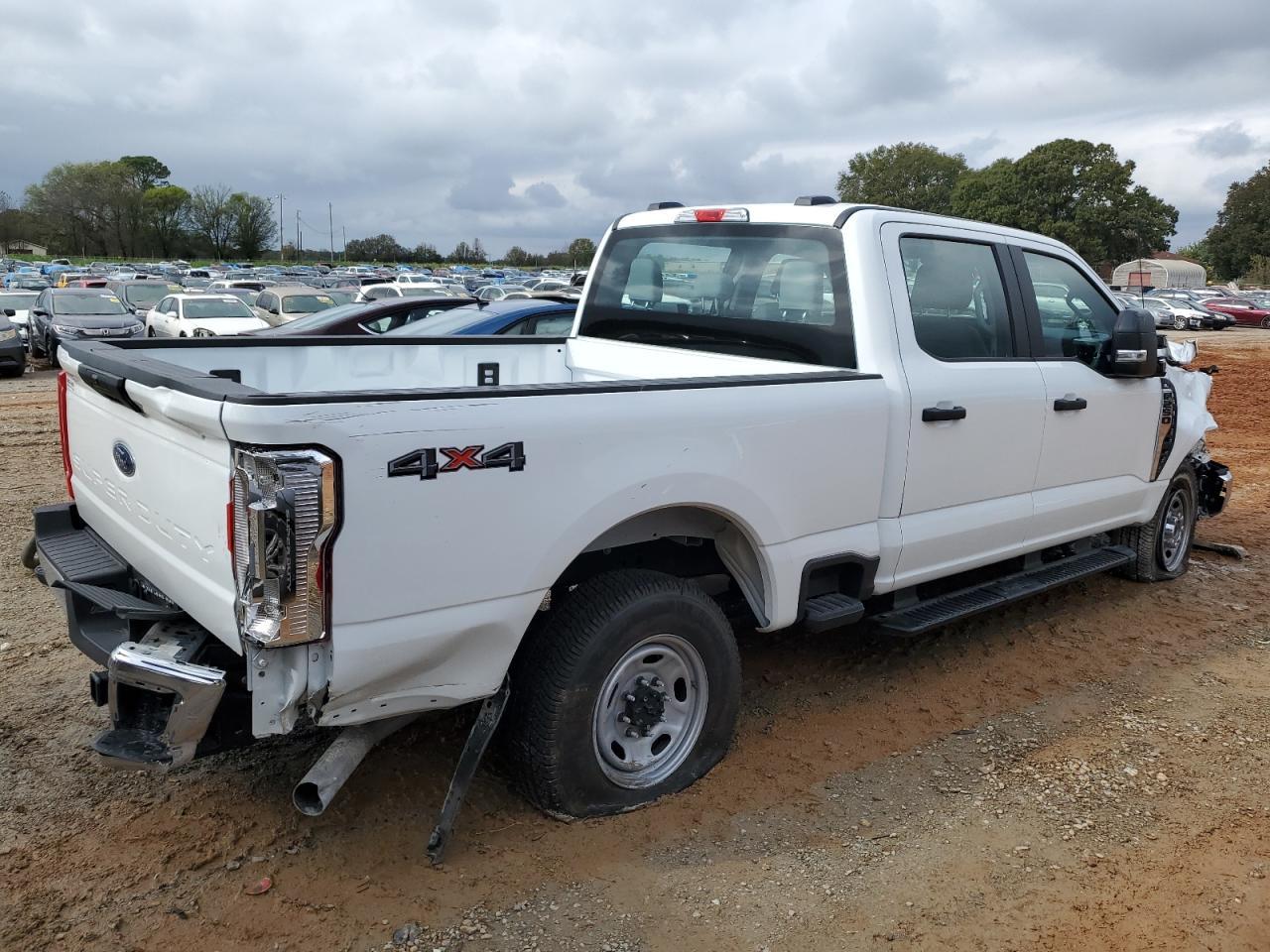 2024 FORD F250 SUPER - Фото 3