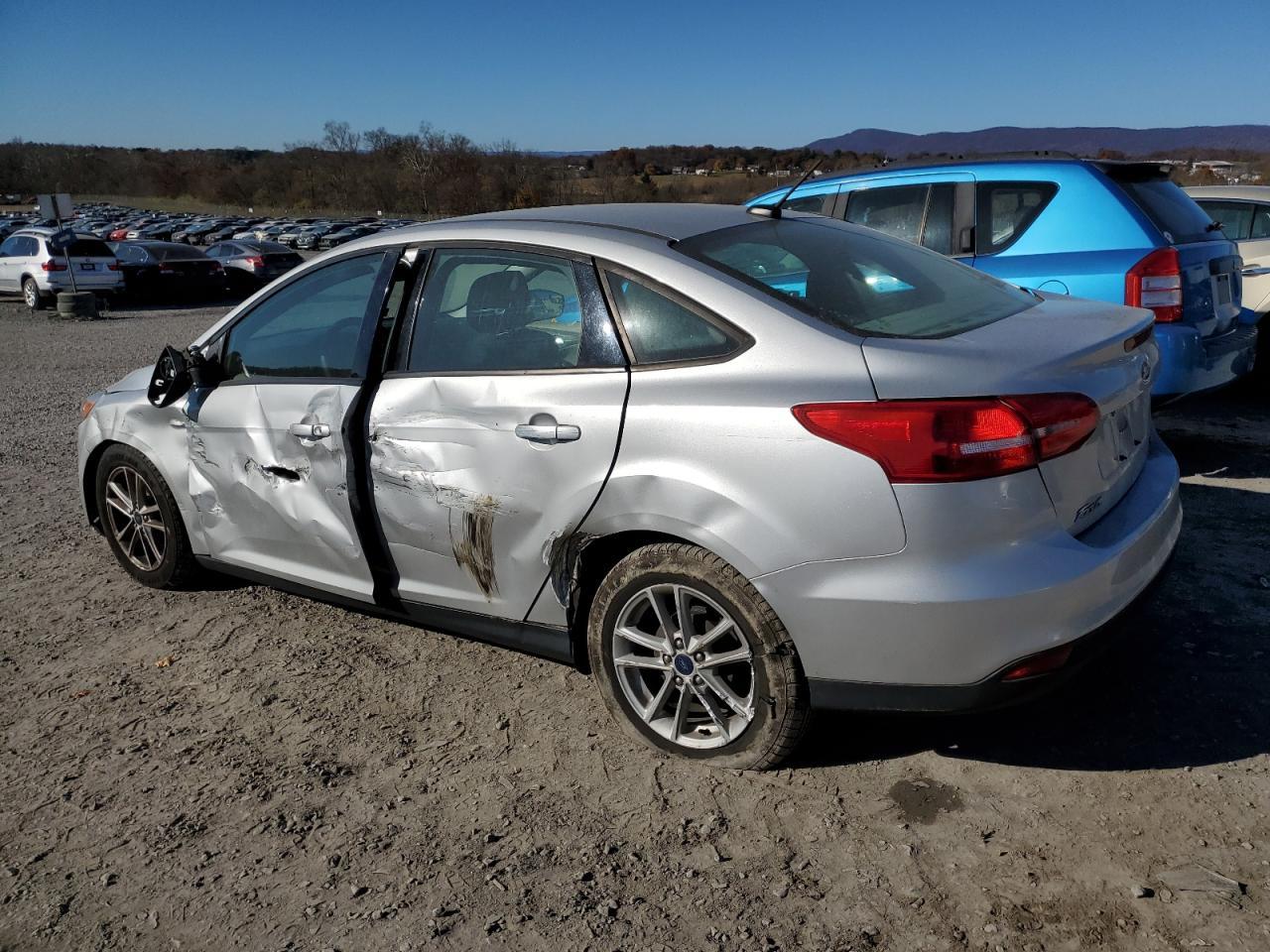2018 FORD FOCUS SE - Image 2