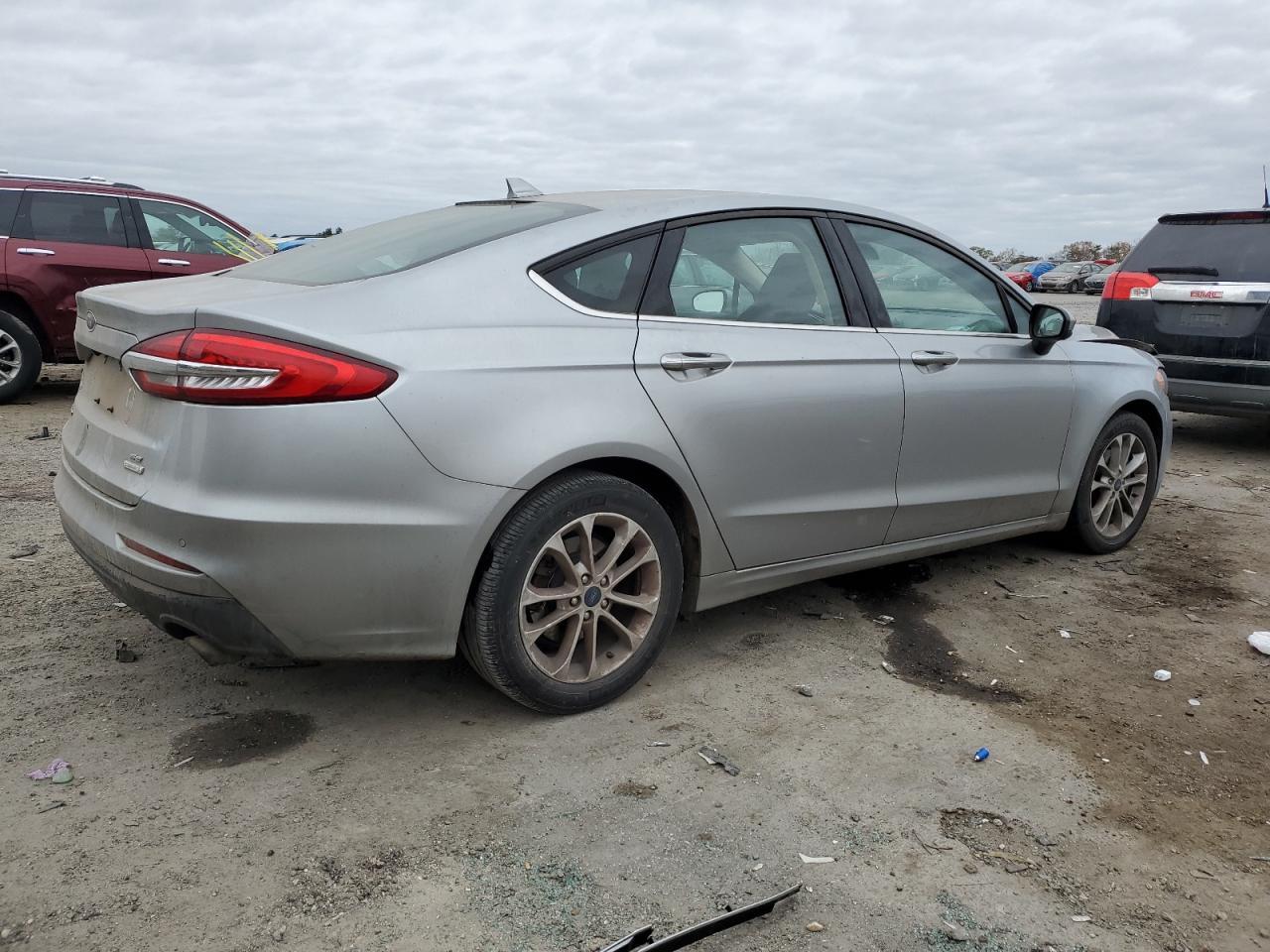 2020 FORD FUSION SE - Image 3