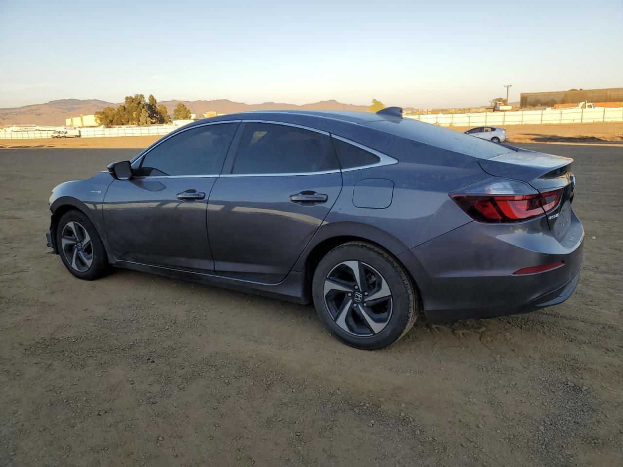 2021 HONDA INSIGHT EX - Image 2