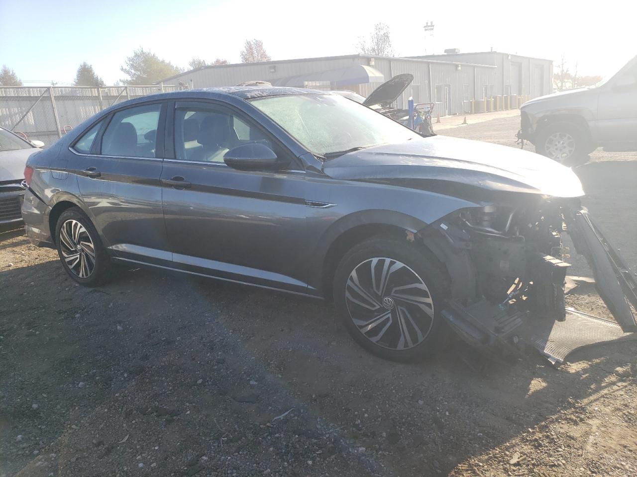 2020 VOLKSWAGEN JETTA SEL - Image 4