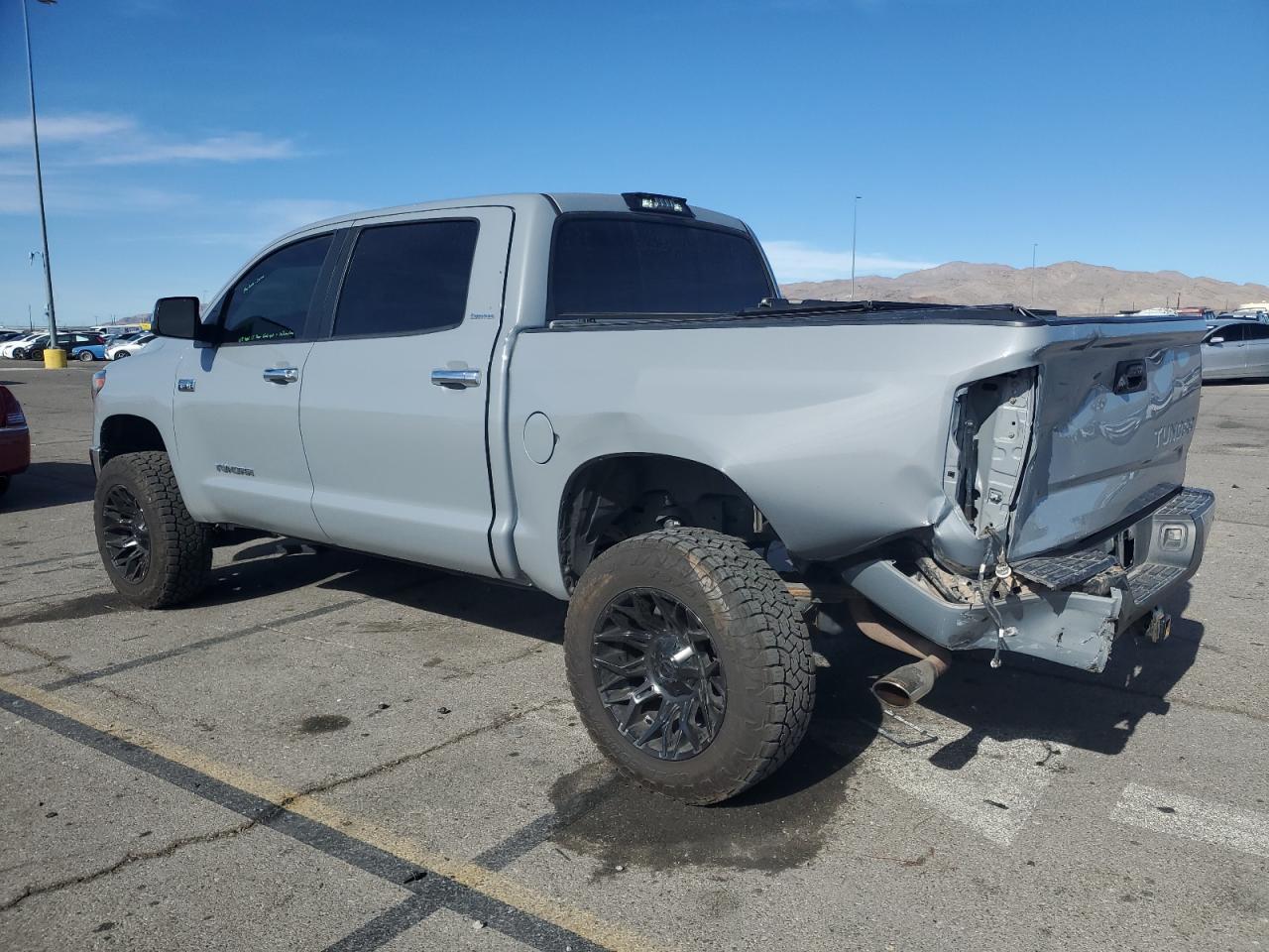 2018 TOYOTA TUNDRA CRE - Фото 2