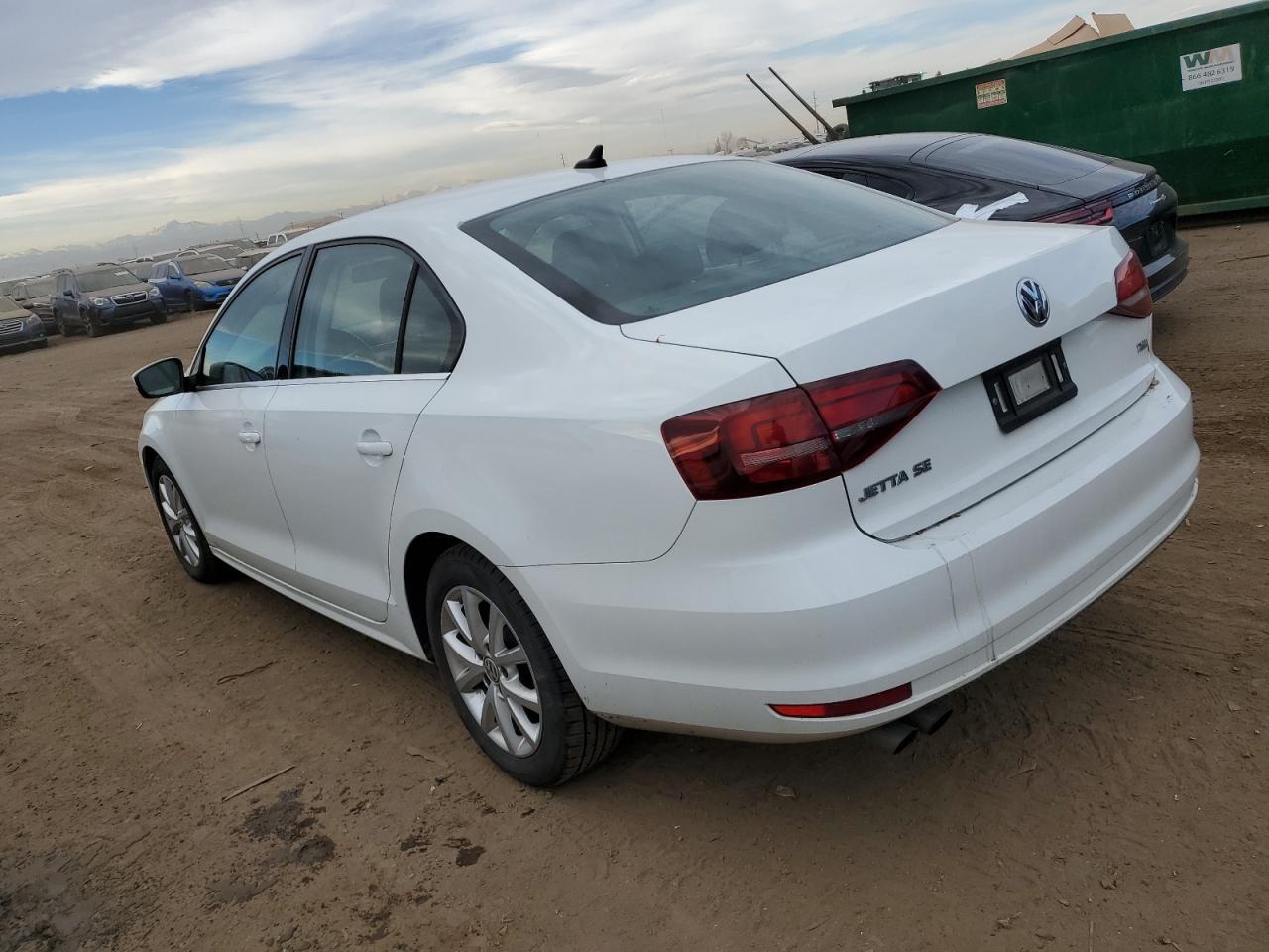 2017 VOLKSWAGEN JETTA SE - Image 2