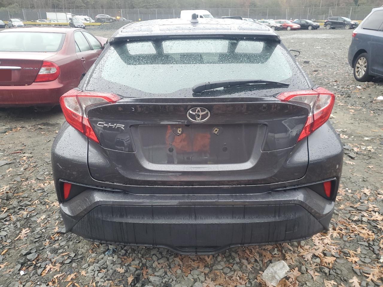 2021 TOYOTA C-HR XLE - Фото 6
