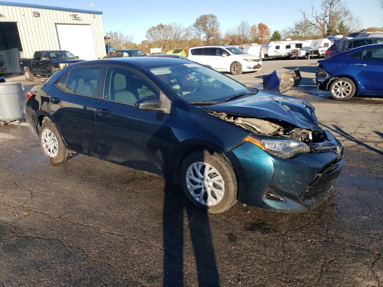 2018 TOYOTA COROLLA L - Image 4