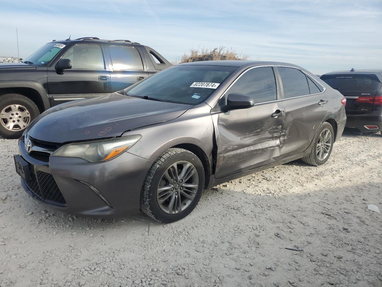 2016 TOYOTA CAMRY LE