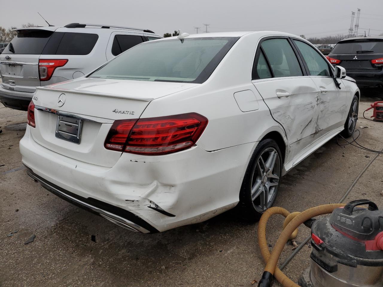 2014 MERCEDES-BENZ E 350 4MAT - Фото 3