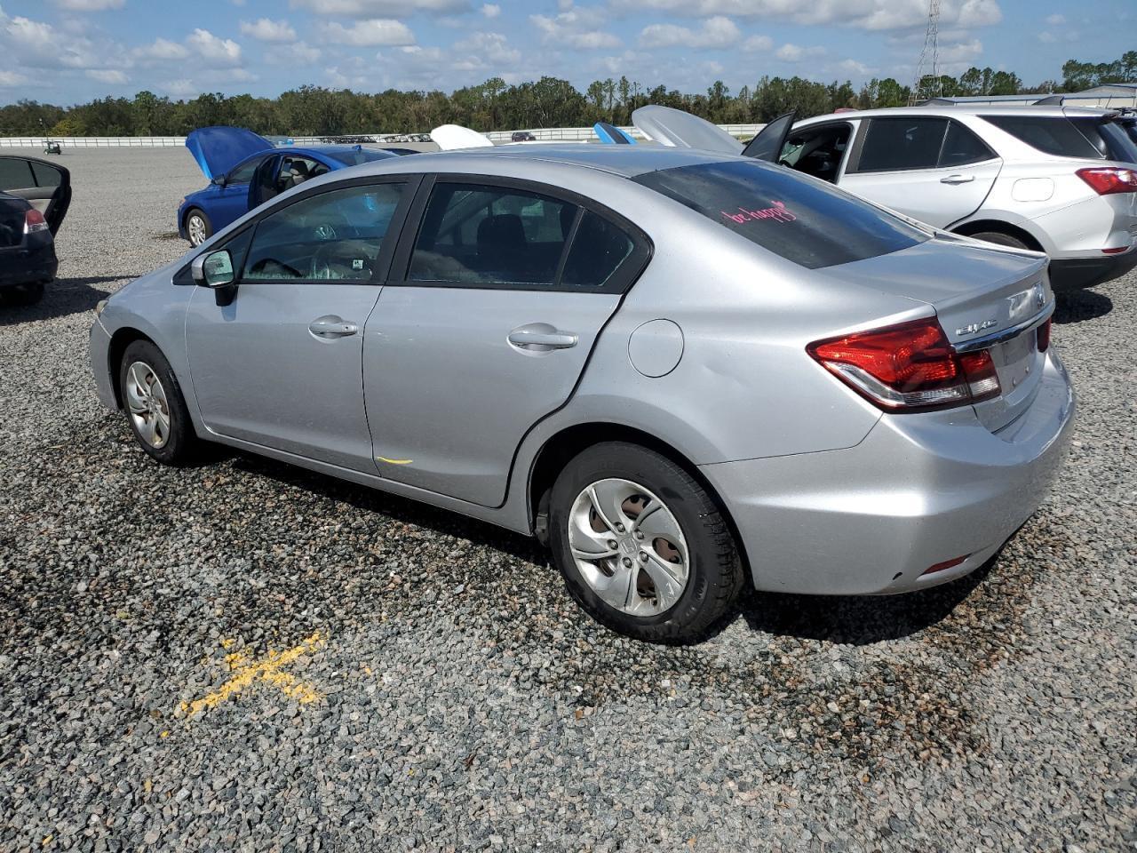 2015 HONDA CIVIC LX - Фото 2