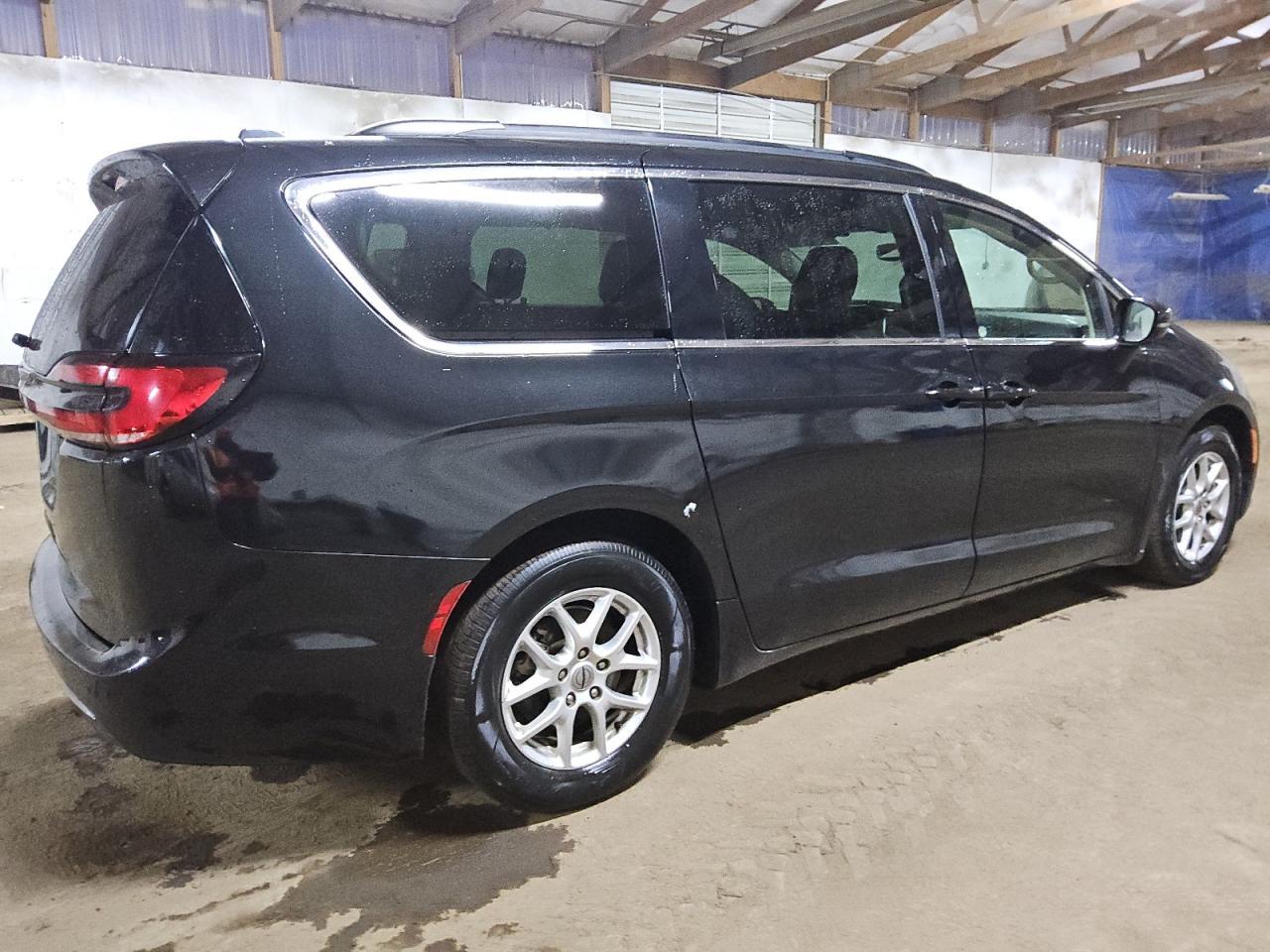 2022 CHRYSLER PACIFICA T - Image 3