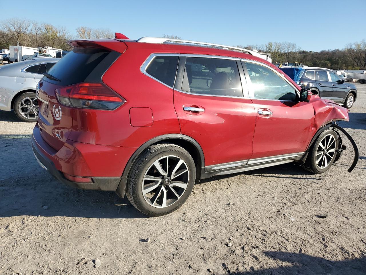 2017 NISSAN ROGUE S - Фото 3