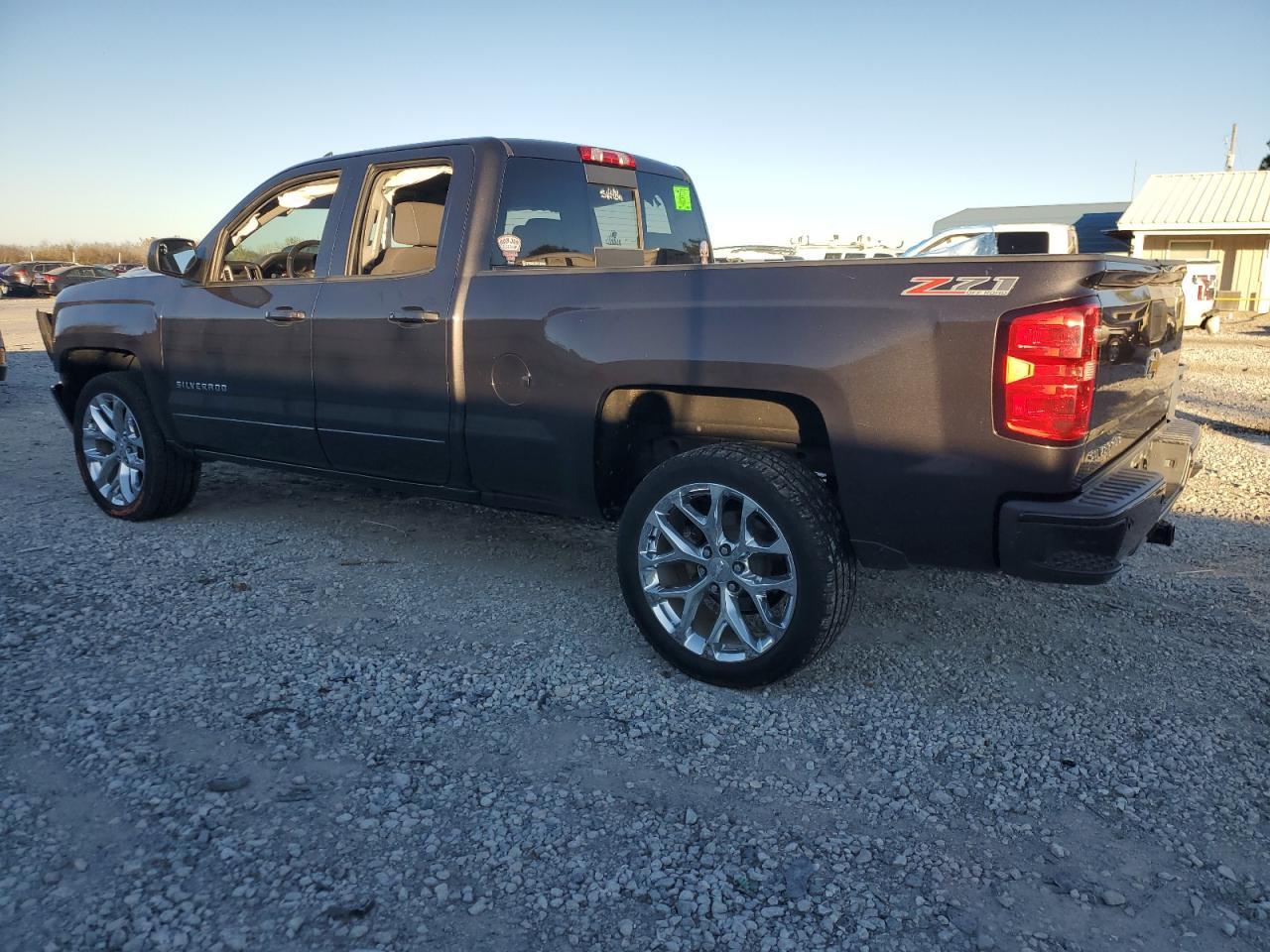 2016 CHEVROLET SILVERADO - Image 2