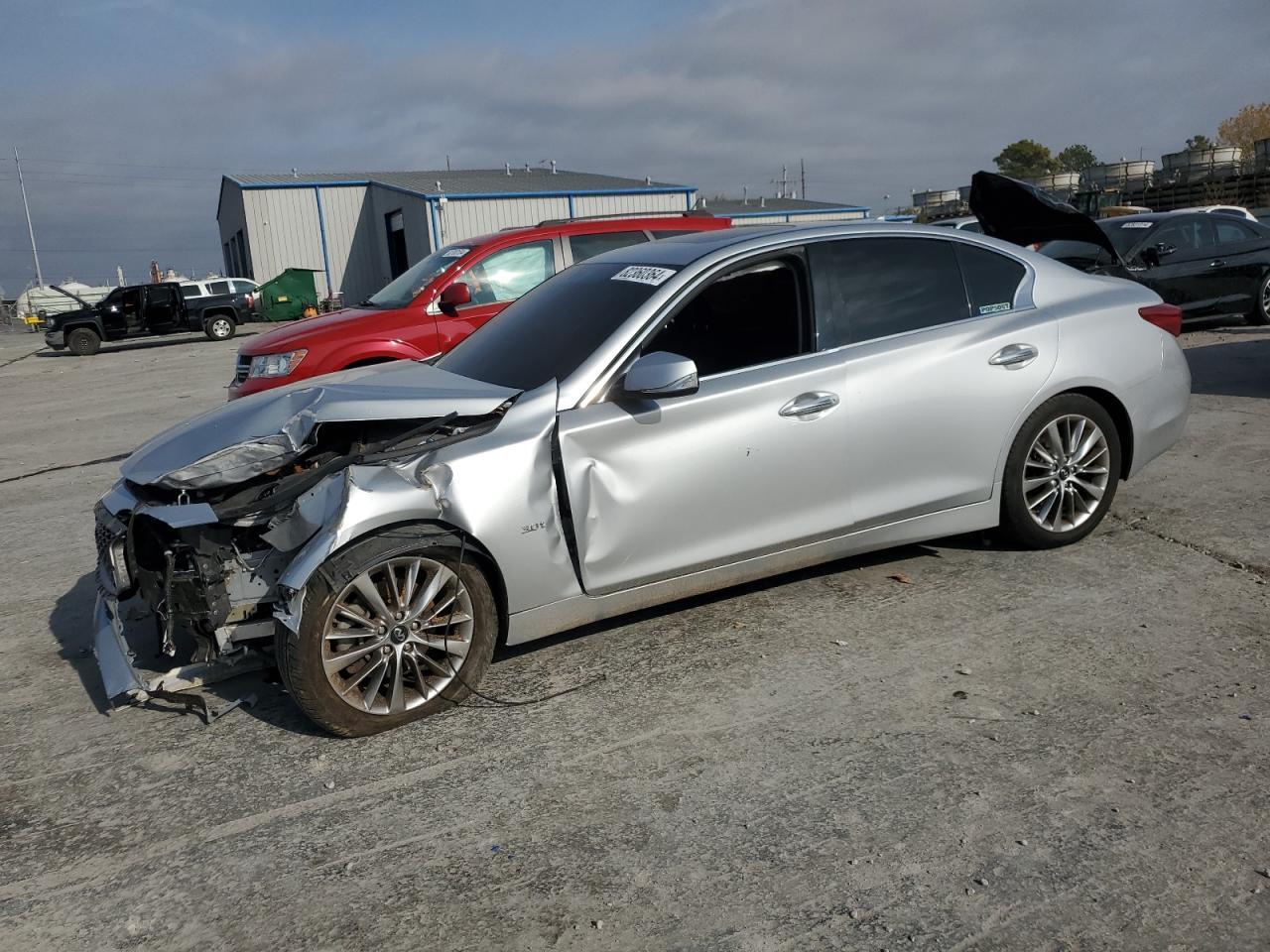 2018 INFINITI Q50 LUXE
