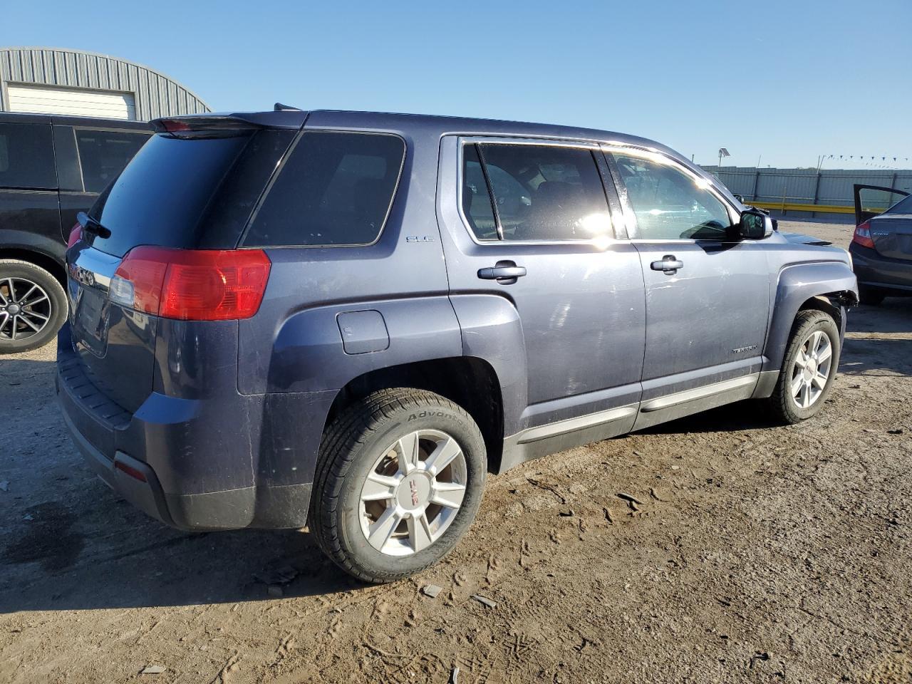 2013 GMC TERRAIN SL - Фото 3