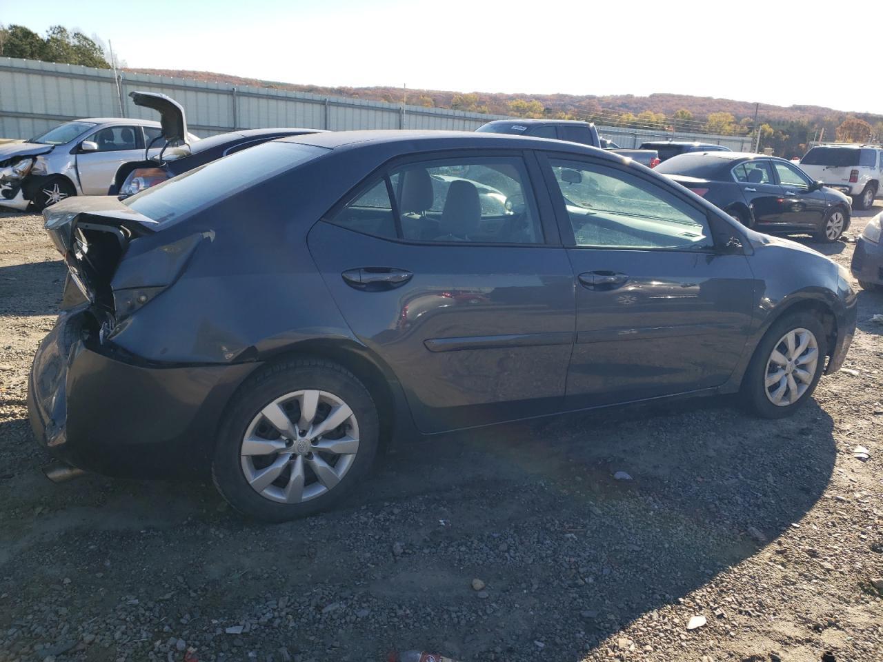 2015 TOYOTA COROLLA L - Фото 3