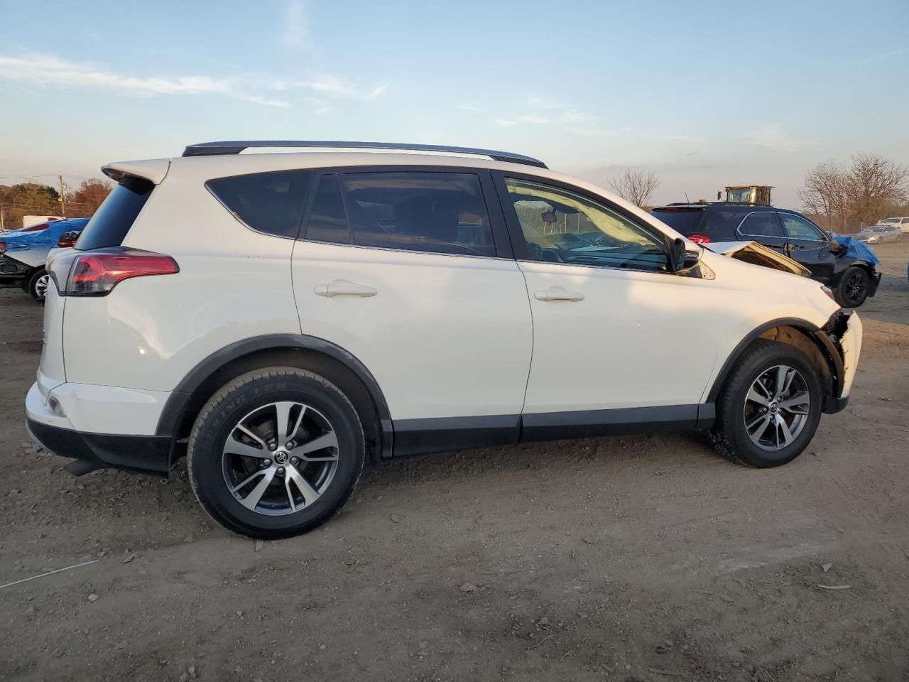 2018 TOYOTA RAV4 ADVEN - Image 3