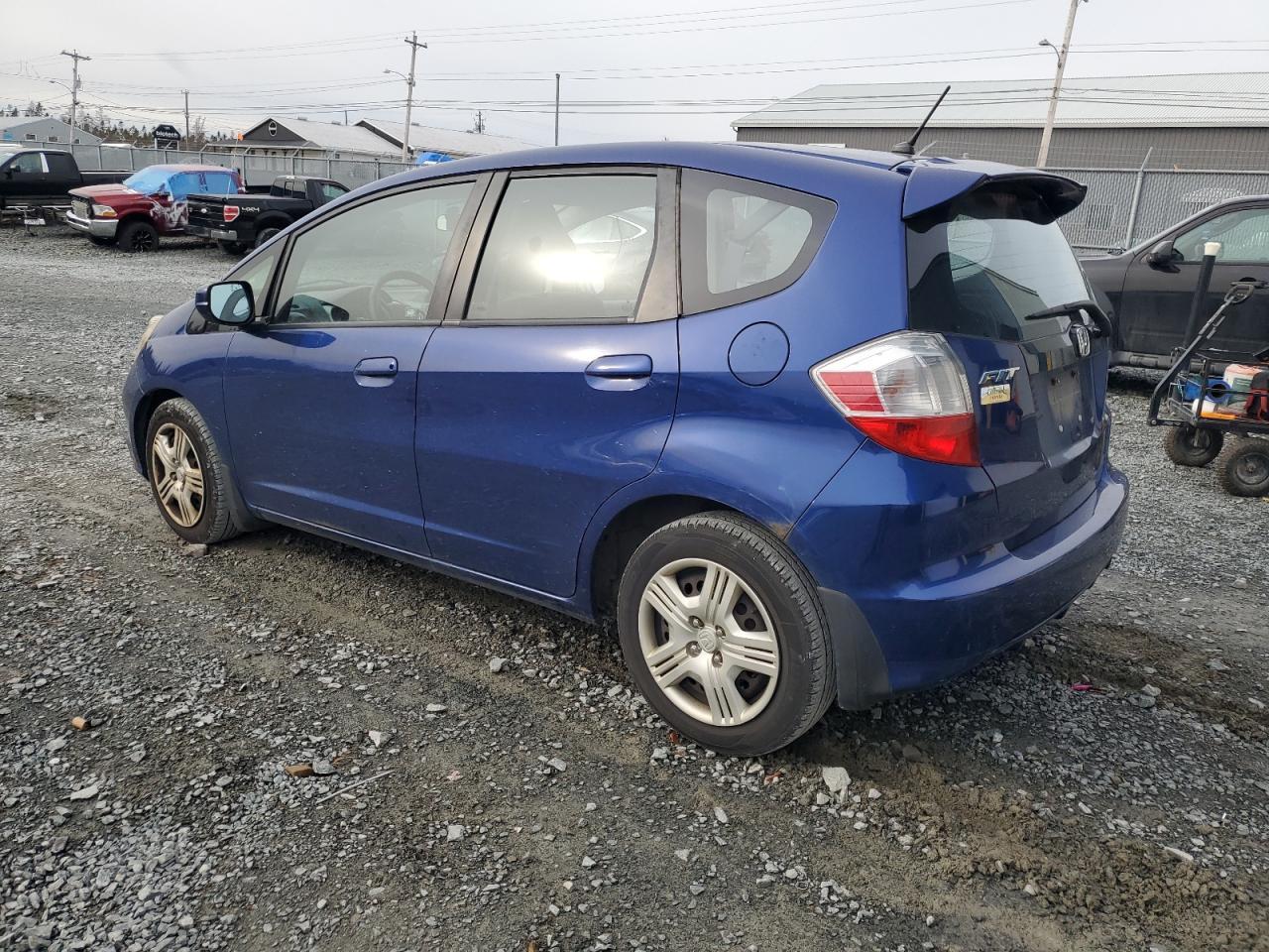 2013 HONDA FIT LX - Image 2