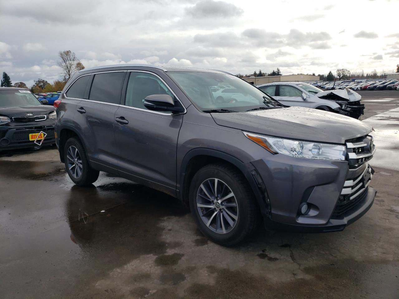 2018 TOYOTA HIGHLANDER - Image 4
