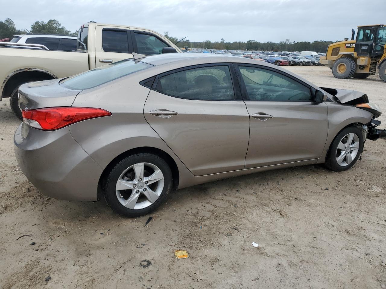 2013 HYUNDAI ELANTRA GL - Image 3