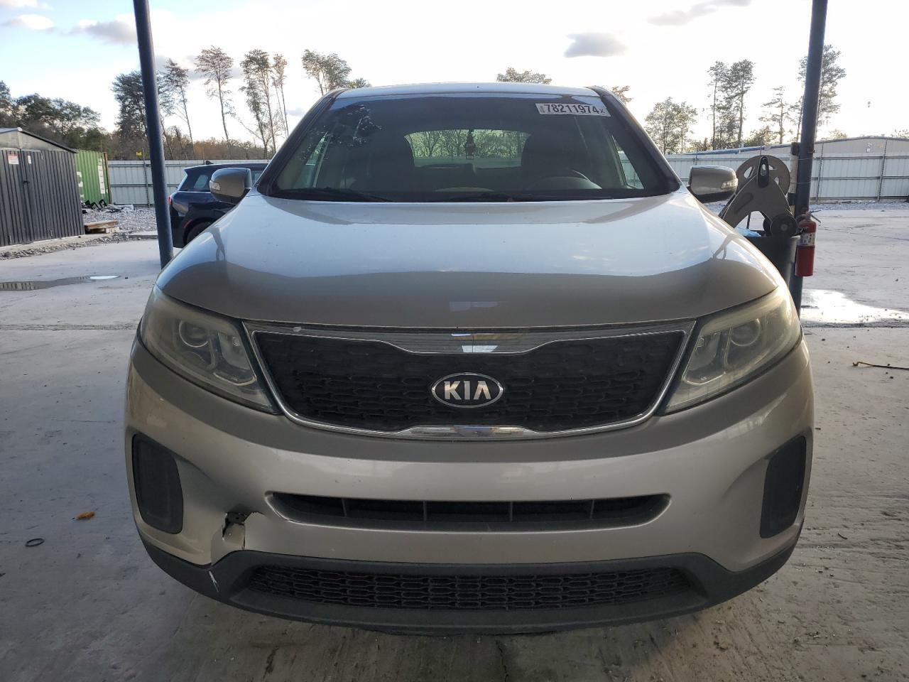 2015 KIA SORENTO LX - Image 5