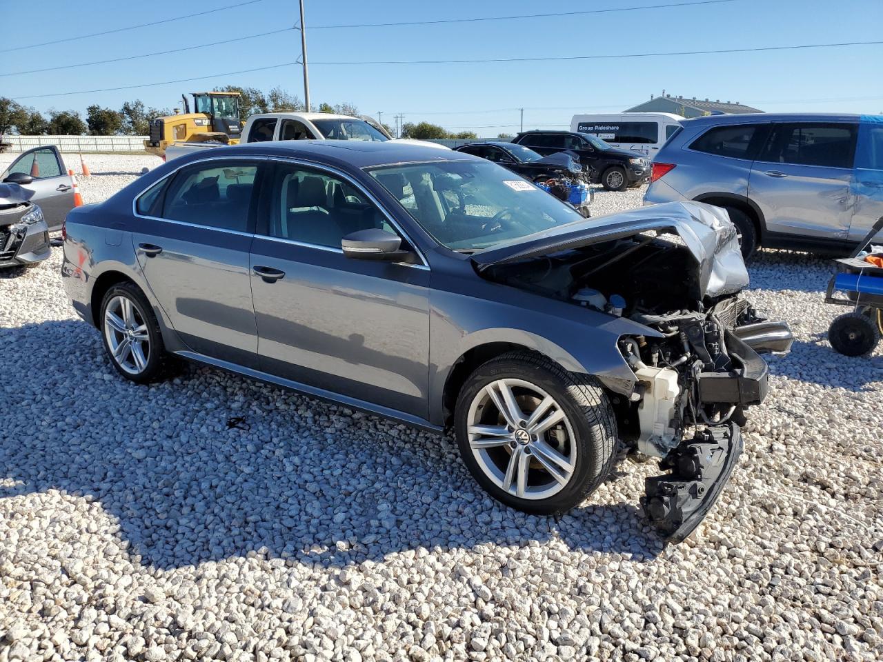 2014 VOLKSWAGEN PASSAT SE - Image 4