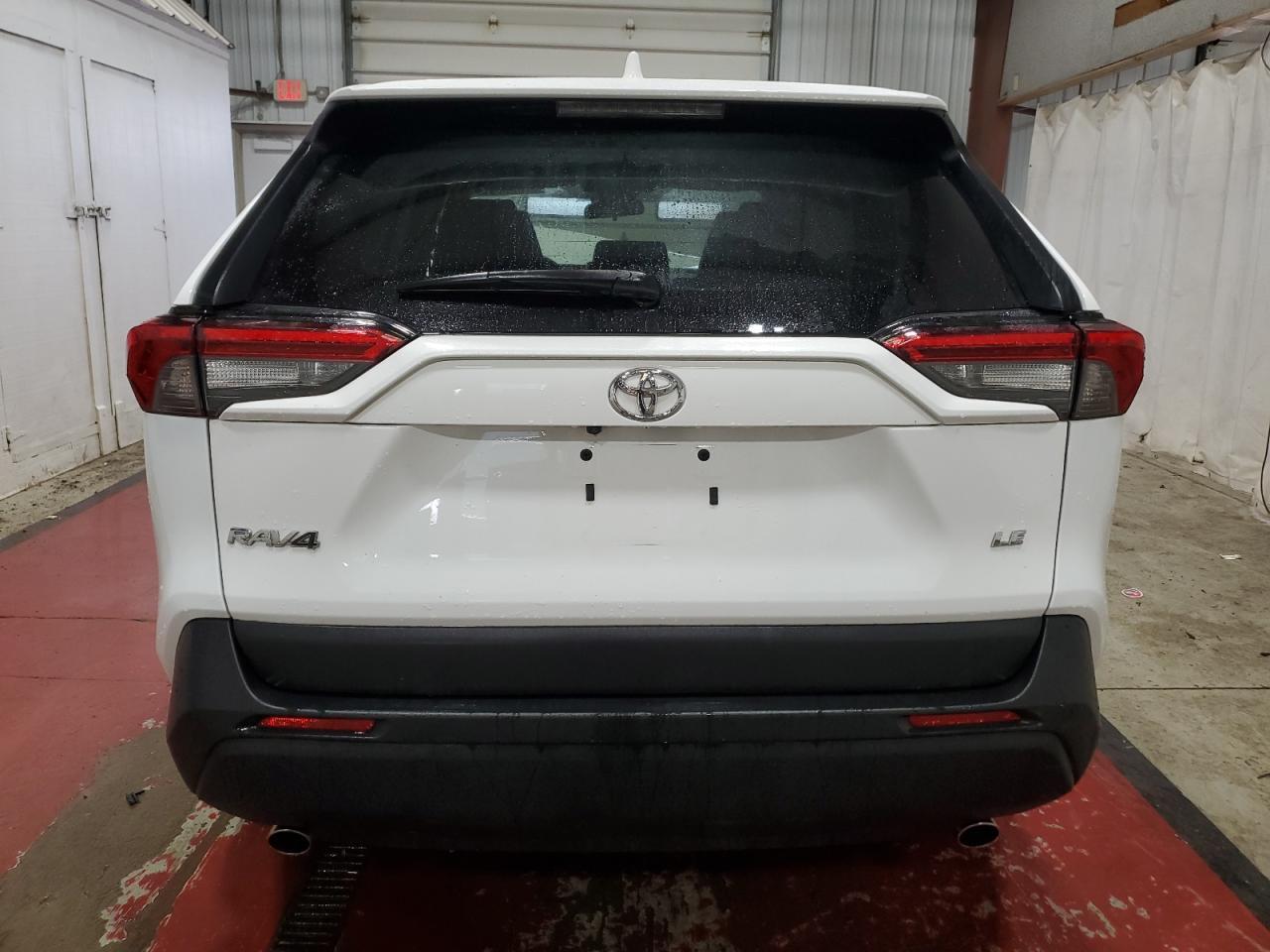 2023 TOYOTA RAV4 LE - Фото 6